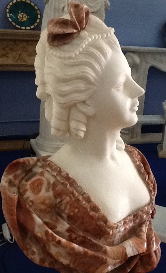 Interiorismo y decoradores, proyectos exclusivos en mármol.
Bustos y artesania en mármol.
Obras y reformas, decoration.
Marble Design