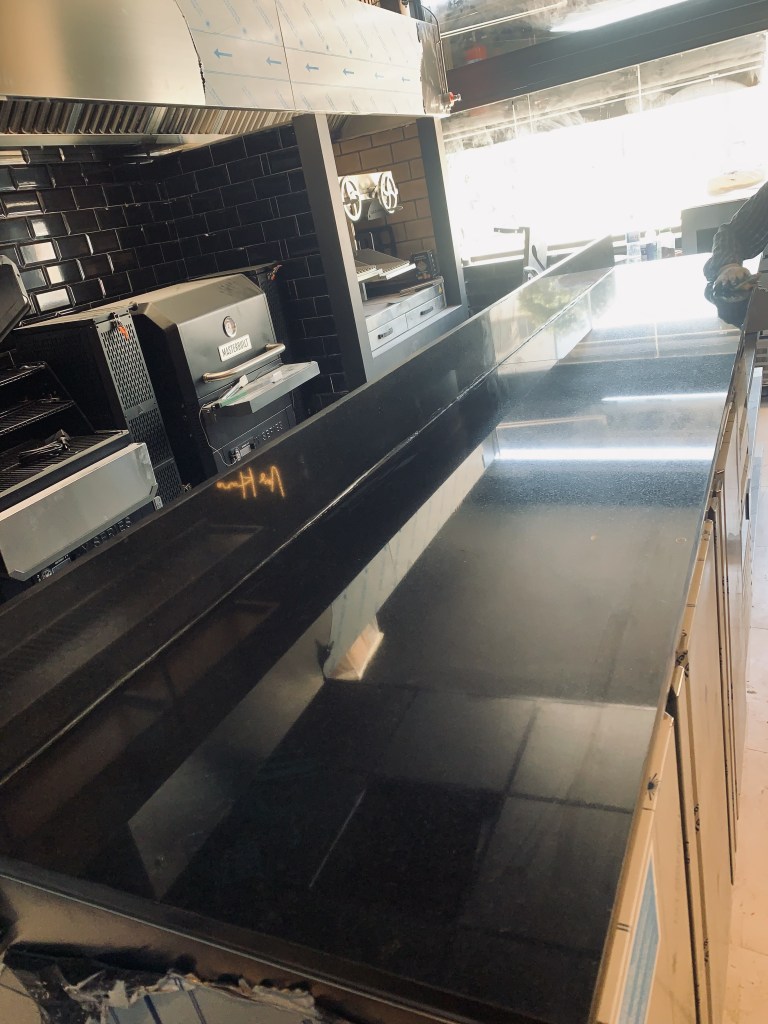 Granito negro intenso: encimeras a medida en Torremolinos,

elaboración a medida.
Opus Romano 951 443017