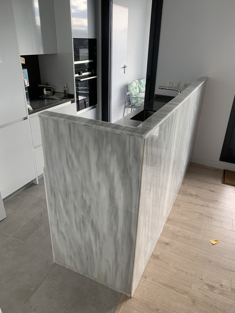 Cocinas con estilo.  Encimeras a medida.
 ¡Visita nuestra tienda para aprovechar las ofertas en tu Cocina ENCIMERAS A MEDIDA

Mármoles Opus Romano